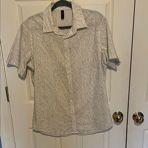 lululemon athletica White and Black Patterned Shirt men’s large